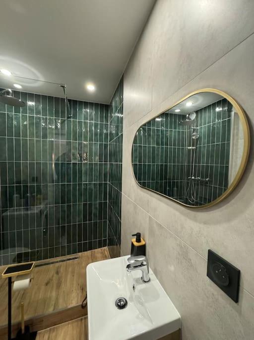 Bali Suites - Basel / Dreilander Saint-Louis  Exterior photo